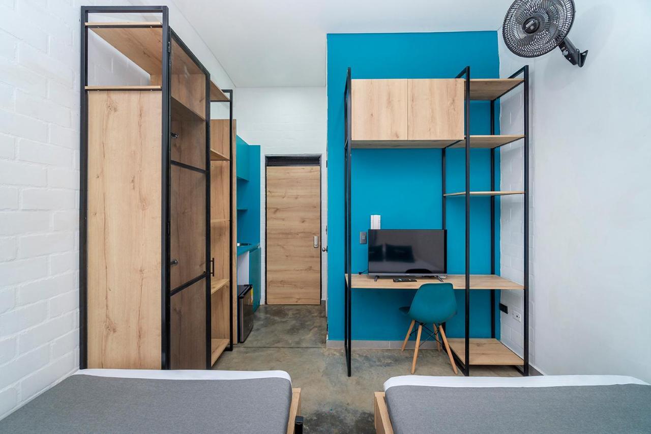 Отель Ayenda Living Box Кали Экстерьер фото